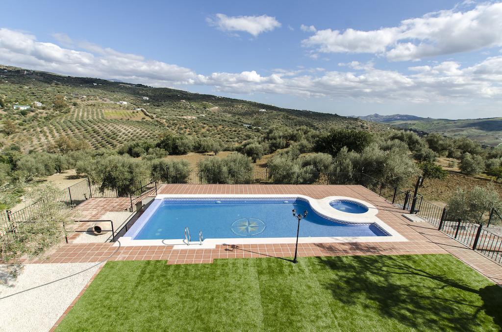Vila Cortijo Cabrilla Periana Pokoj fotografie